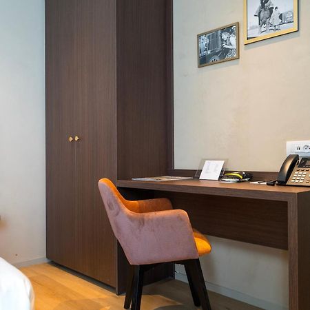 Business By Parkhotel -Annex- Кортрейк Экстерьер фото
